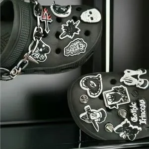 16 Pc Punk Goth Design Croc 🐊 Charms